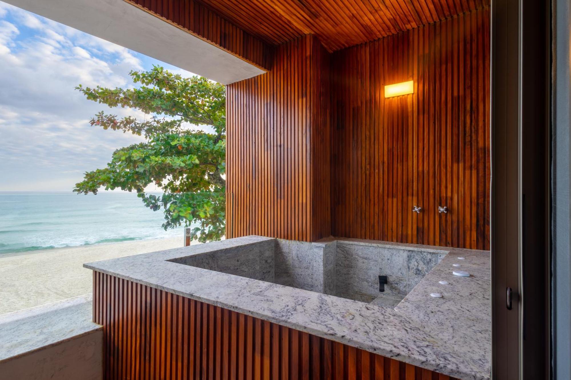 Duke Beach Hotel 马利西亚斯 外观 照片